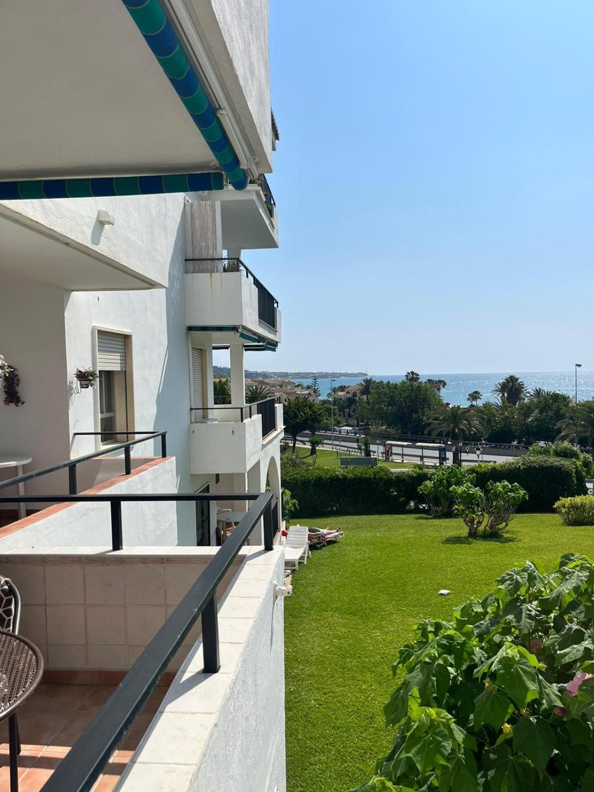 "La Cala De Mijas Bright Apartment With Sea Views Near The Beach" Ла-Кала-де-Михас Экстерьер фото